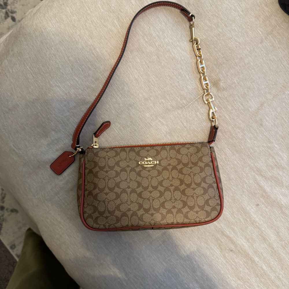 COACH NOLITA 19 NWT-INCLUDING STRAP EXTENDER